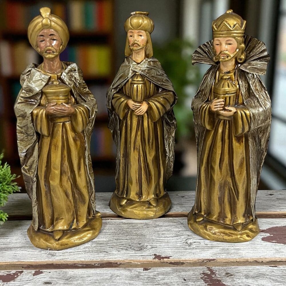 Vintage “Made in Japan” Three Wise Men Nativity Figurines Gold‎ Robes 1940s-60s